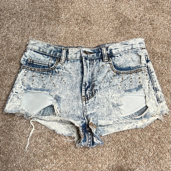 Jean shorts - Picture 1 of 3